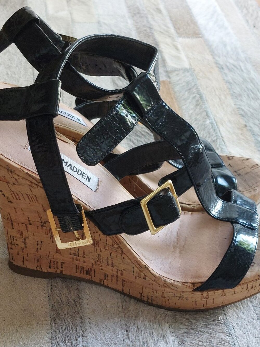 Steve Madden Black Patent Leather Cork Wedge Sandals Size 7.5
